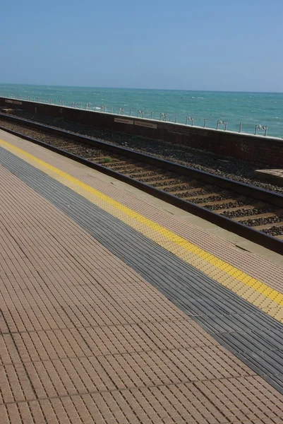 Eisenbahngleise - Linien und Horizont — Stockfoto