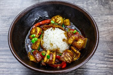 Kalmar Kung Pao garnitür pirinç