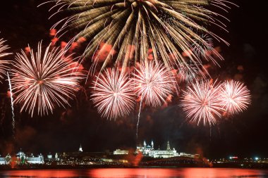 Kazan (Rusya Kremlin üzerinde havai fişek)