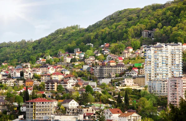 Festői hegyi falu, Oroszország — Stock Fotó