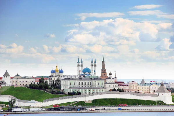 Kazan, Republiek Tatarstan, Rusland. Zicht op het Kazan Kremlin — Stockfoto