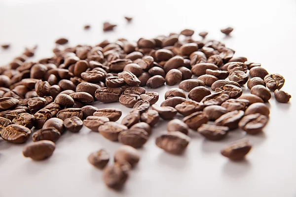 Coffee Bean over white background. Black coffee — Stock Photo, Image