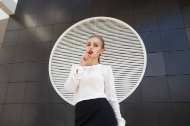 Duvar inşa karşı arıyorsunuz uzak model