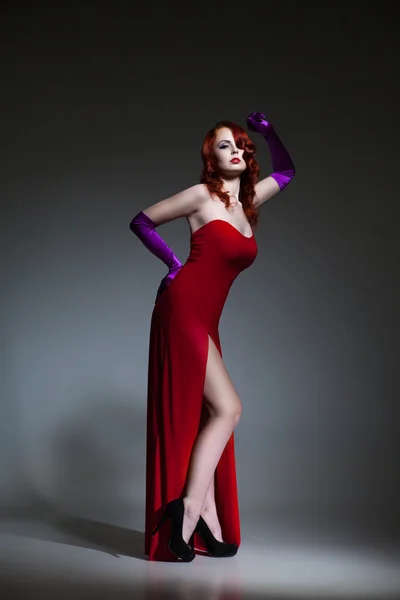 Mujer vestida como Jessica Rabbit — Foto de Stock