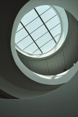Soyut çatı . Pencereli spiral çatı .