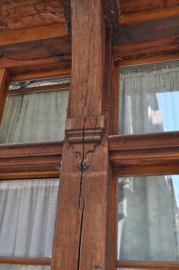 Troyes. Fransa. 2014 yılı. pencere .