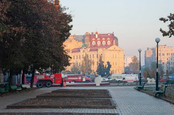 Κίεβο Ουκρανία Οκτωβρίου 2014 Πυροσβεστικά Οχήματα Στον Κινηματογράφο Zhovten Στο — Φωτογραφία Αρχείου
