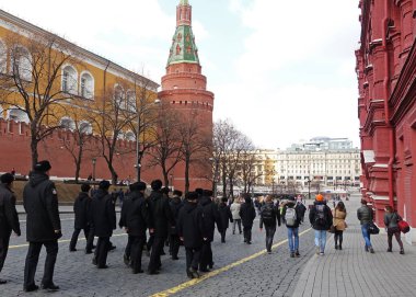 Moskova, Rusya. 7 Nisan 2019. Moskova 'lı öğrenciler yürüyüşe çıktı.