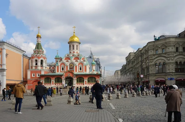モスクワ ロシア 2019年4月7日モスクワの赤の広場にあるカザン大聖堂 — ストック写真