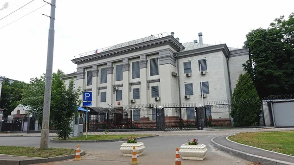 Front Facade Building Russian Embassy Ukraine Vozdukhoflotsky Avenue Kiev — Stock Photo, Image