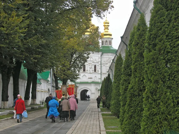 Procissão religiosa no Kiev Pechersk Lavra — Fotografia de Stock