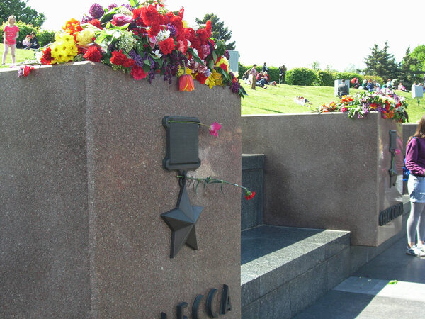 Memorial steles dedicated to the hero cities in Kiev.