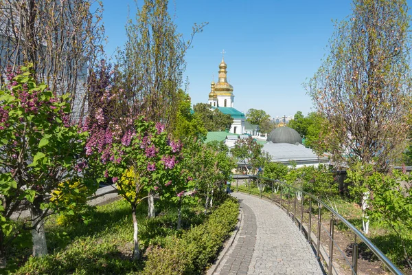 キエフの下部にある観賞用植物園 ペチェルスク ラブラ — ストック写真