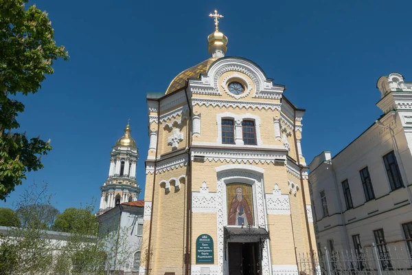 Tempel des Heiligen Sergius von Radonesch — Stockfoto