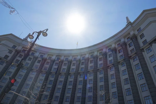 Bouw van het kabinet van ministers van Kiev — Stockfoto