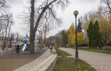 Sonbaharda Kyiv 'deki Shevchenko Parkı' nda