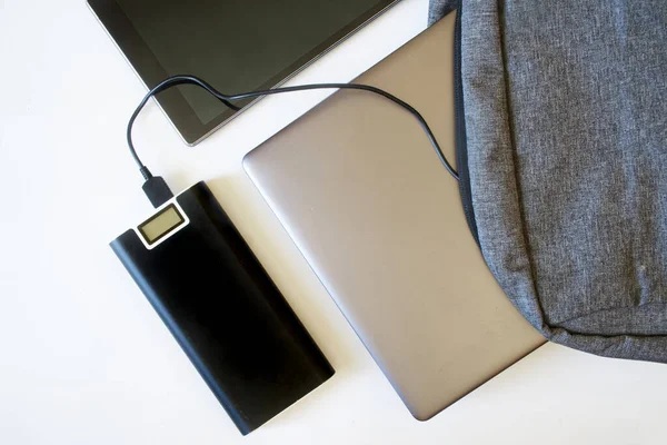 Gray Backpack Fashionable Silver Laptop Ultrabook Tablet Power Bank Lie — Stok fotoğraf