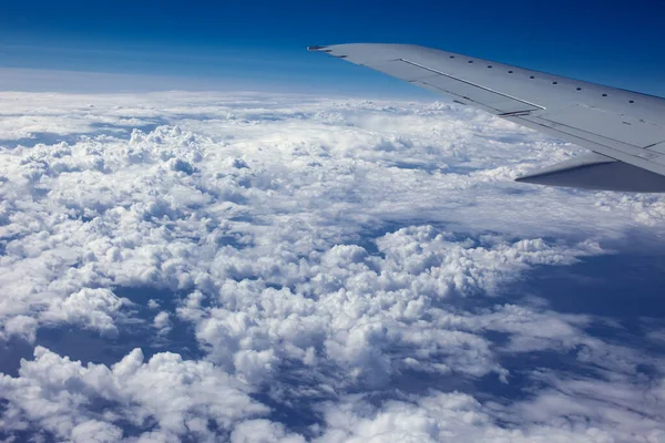 Ciel Bleu Extérieur Fenêtre Plane Avion Uni Fenêtre Lumière Douce — Photo