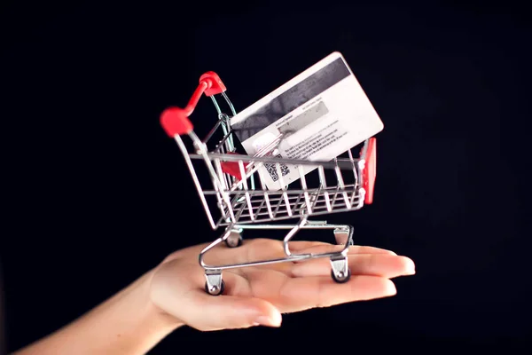 Shopping Trolley Model Credi Card Woman Hand Black Background People — Stock Photo, Image