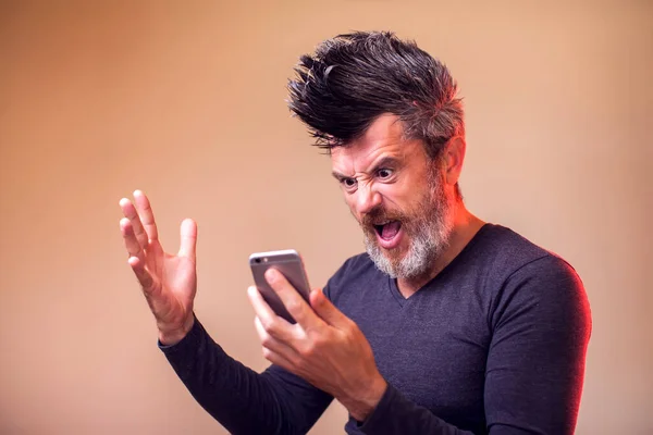 Angry Man Beard Iroquis Screaming Phone People Emotions Concept — Stock Photo, Image