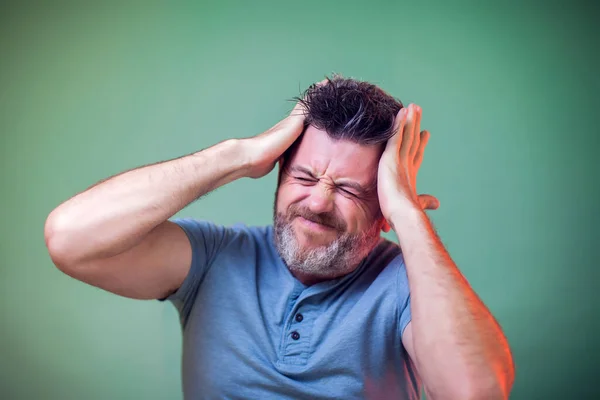 Menschen Und Emotionen Ein Porträt Eines Mannes Mit Bart Der — Stockfoto