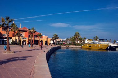 Hurghada Şehri, Mısır - 2018 Aralık - New Marina 'da Yat parkı