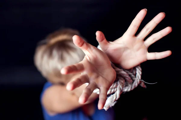 Γυναίκα Δεμένα Χέρια Γυναικεία Βία — Φωτογραφία Αρχείου