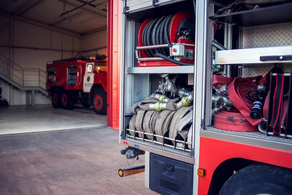 Motor Bomberos Con Equipo Estancia Departamento Bomberos Listo Para Desafío — Foto de Stock