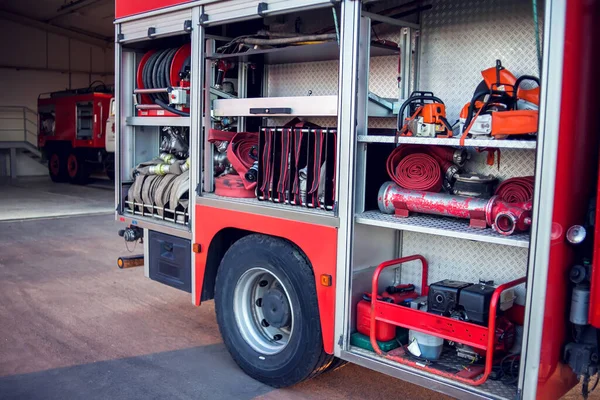 Πυροσβεστική Μηχανή Εξοπλισμό Μείνετε Στην Πυροσβεστική Υπηρεσία Και Έτοιμοι Για — Φωτογραφία Αρχείου