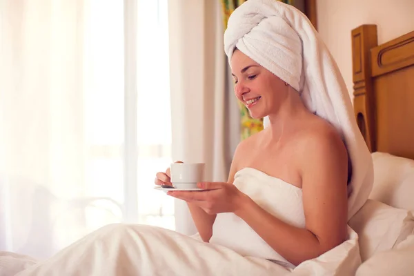 Young Woman Enjoying Her Coffee Tea Bed Morning People Lifestyle — Stock Photo, Image