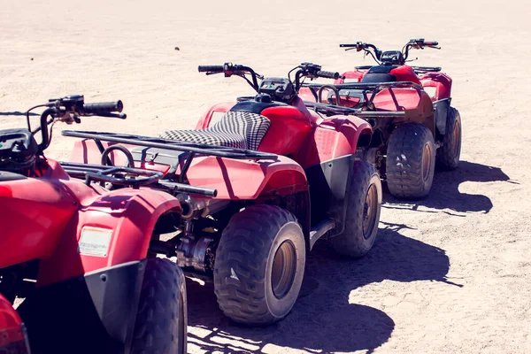 Group Quad Bikes Drive Desert — 스톡 사진