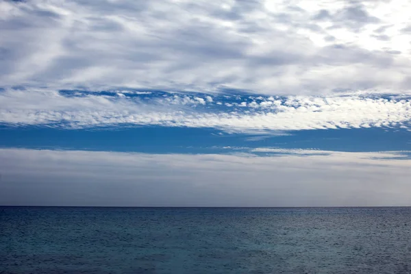 Calma Mar Cielo Azul Fondo — Foto de Stock