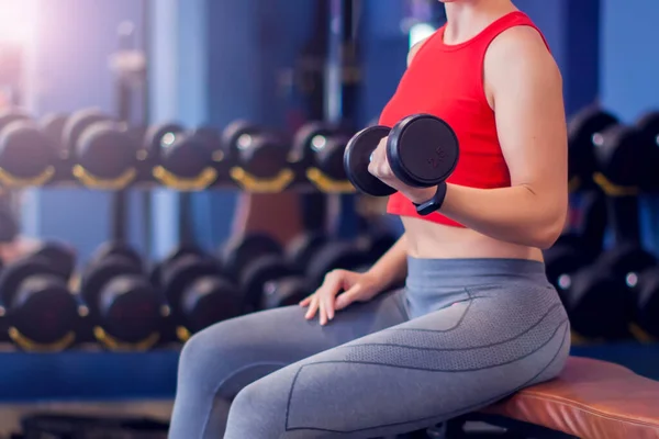 Woman Red Top Short Blond Hair Training Bicep Gym People — Stockfoto