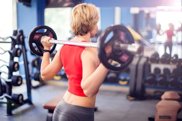 Woman Red Top Short Blond Hair Preparing Squats Gym People — Foto de Stock