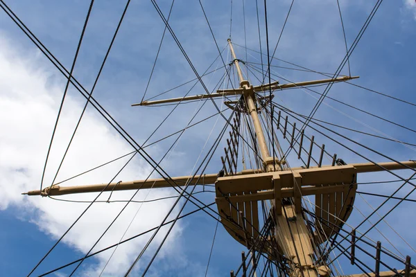 大老帆船船的桅杆 — 图库照片