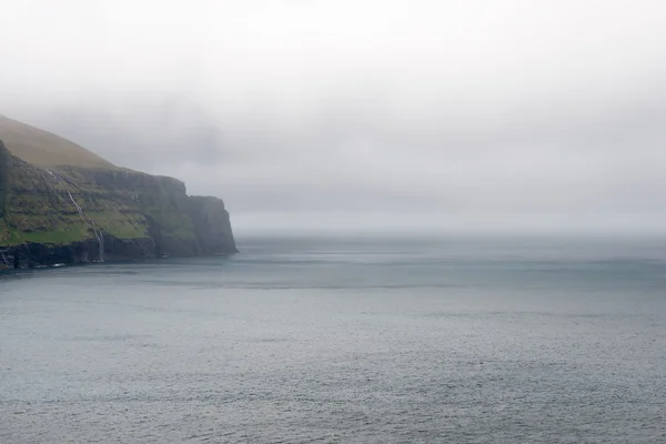 Steniga landskapet på Färöarna — Stockfoto