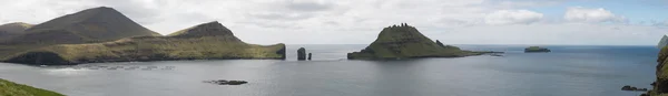 Vagar, Gasholmur ve Tindholmur 'un Panoraması — Stok fotoğraf