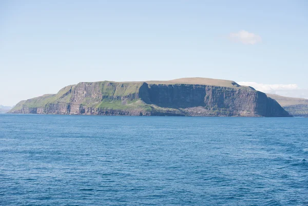 Paesaggio sulle Isole Faroe con Stora Dimun — Foto Stock