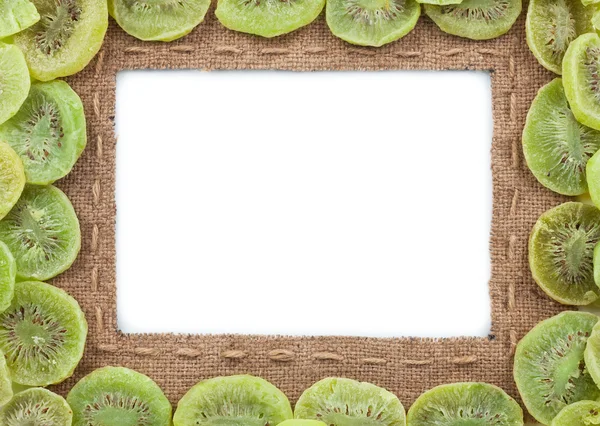 Frame gemaakt van jute met gedroogde kiwi — Stockfoto