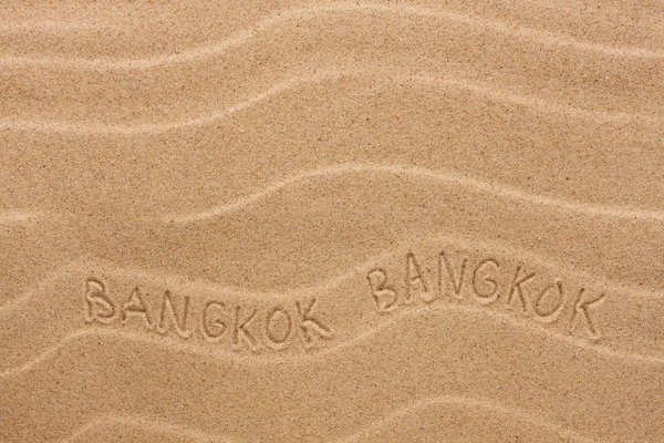 Banguecoque inscrição na areia ondulada — Fotografia de Stock