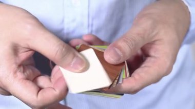 Renk seçimlerini ve tasarım ilhamını canlı örnekler paleti aracılığıyla keşfetmek