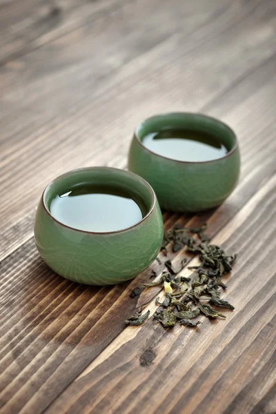 Zielona herbata w pucharach — Zdjęcie stockowe