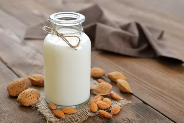 Almond milk — Stock Photo, Image