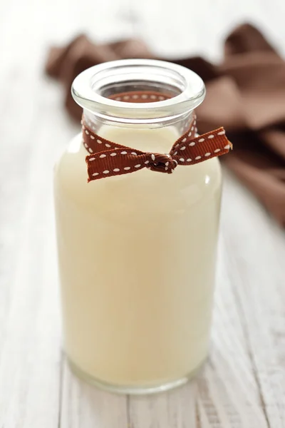 Eine Flasche Milch — Stockfoto