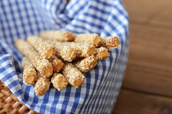 Palitos de pan con sésamo —  Fotos de Stock