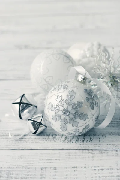 Bolas de Natal branco — Fotografia de Stock