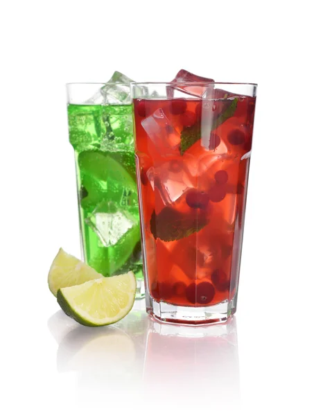 Dranken met kalk en cranberry — Stockfoto