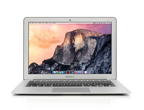 アップルの Macbook Air 2014 年前半 — ストック写真