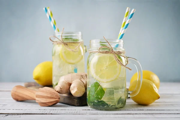 Limonata con agrumi — Foto Stock