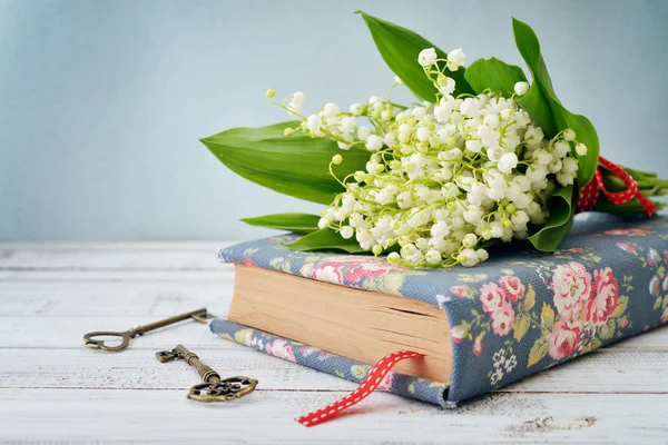 Bouquet di giglio di maggio — Foto Stock